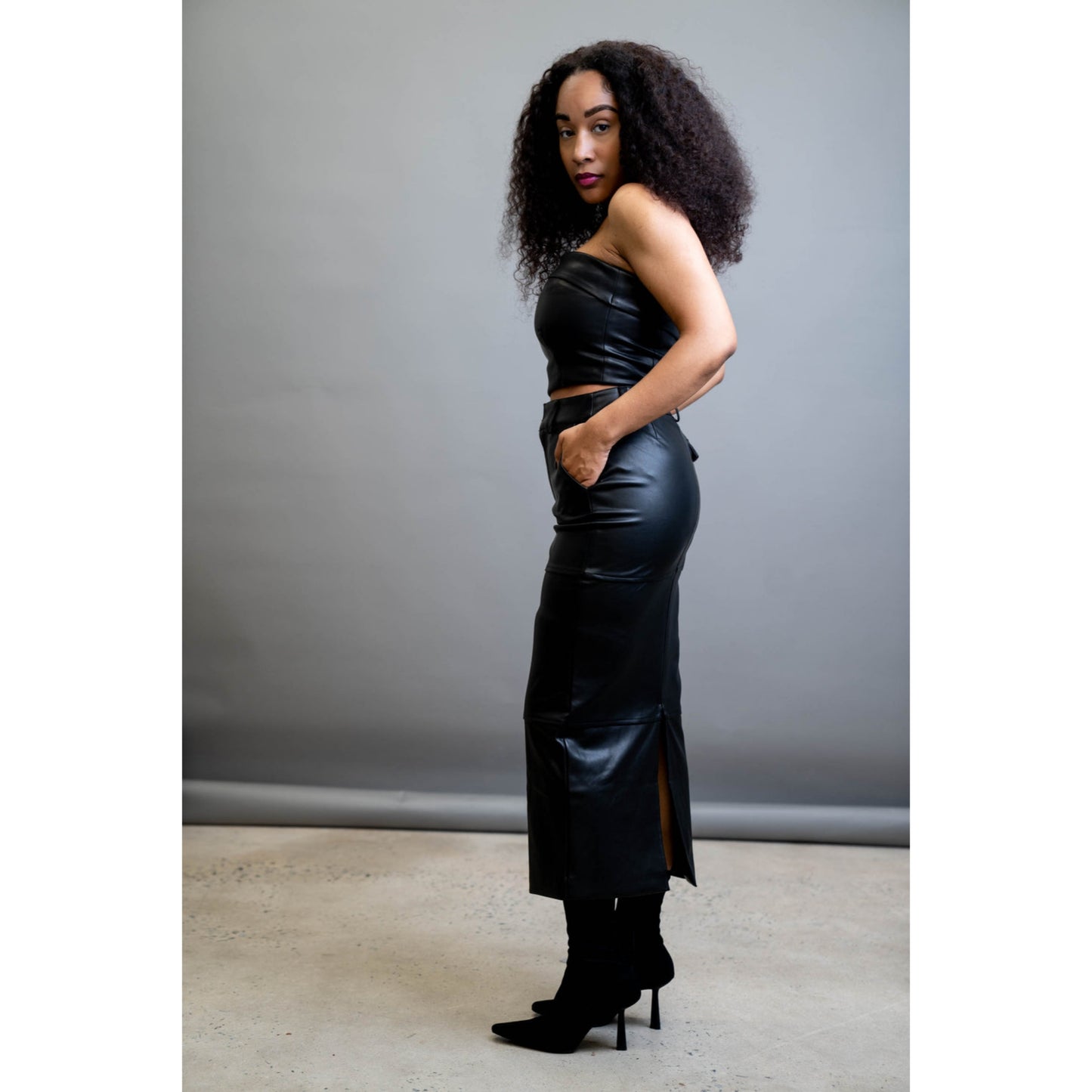 Women's Stylish Black Full Length Skirt with Back Pocket Made with Genuine Lamb Skin Leather