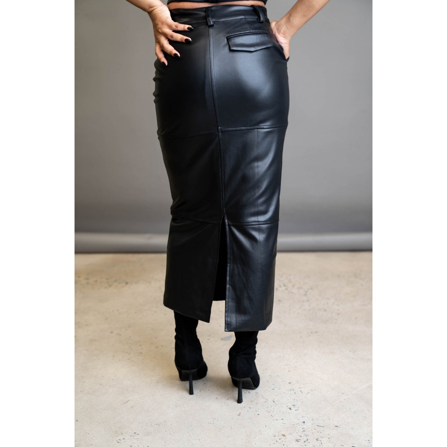 Women's Stylish Black Full Length Skirt with Back Pocket Made with Genuine Lamb Skin Leather